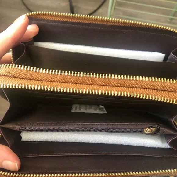 Sunflower Wallet - Picture 2 of 8